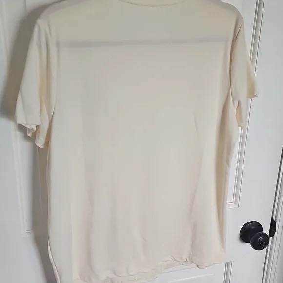 NWOT Western Style "Be a Beth" Graphic Tee - Picture 5 of 5